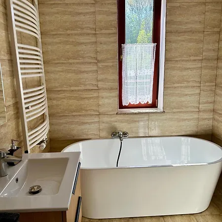 Pohulanka Old - Parking & Balcony