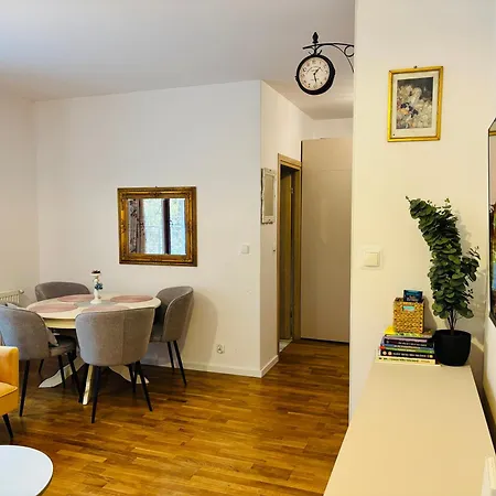 Apartment Pohulanka Old - Parking & Balcony *